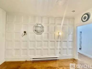 Main picture of 248 W Elm St