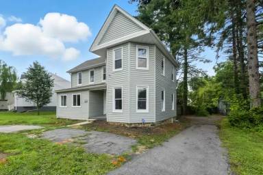 Main picture of 3220 N Rolling Rd