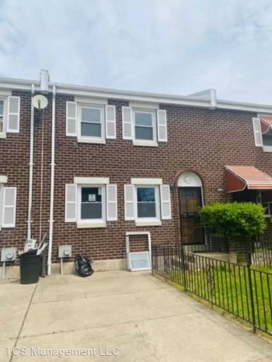 Main picture of 1717 Plum St