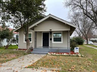 Main picture of 2319 Martin Luther King Jr Way