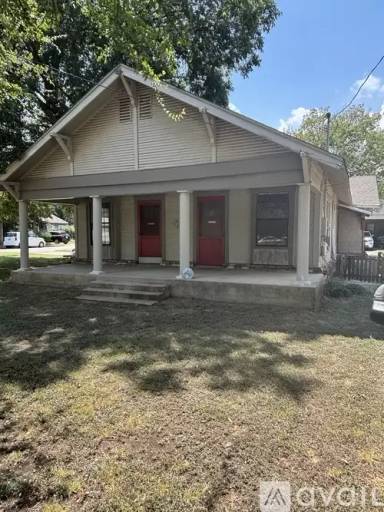 Main picture of 1800 Sena St