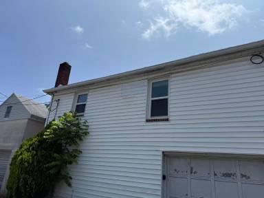 Main picture of 111 E Factory St