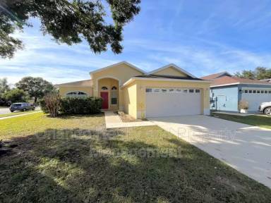 Main picture of 2304 Hickory Pine St
