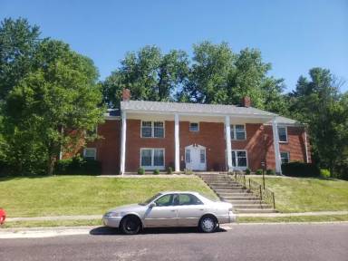 Main picture of 1319 W Daytona Dr