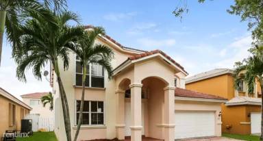 Main picture of 2332 SW 126th Ave