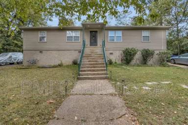 Main picture of 306 Glenwood Cir