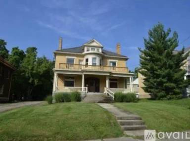 Main picture of 955 Dana Ave