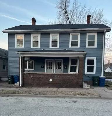 Main picture of 704 Walnut St