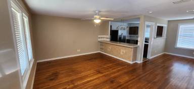 Main picture of 1809 Tiger Ln