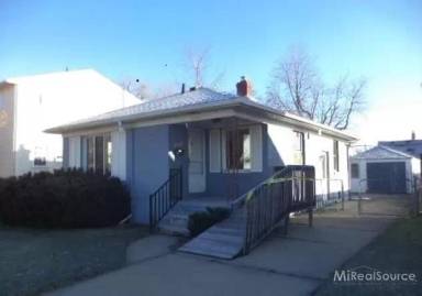 Main picture of 23812 Piper Ave