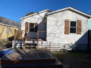 Main picture of 39 Poinsett St