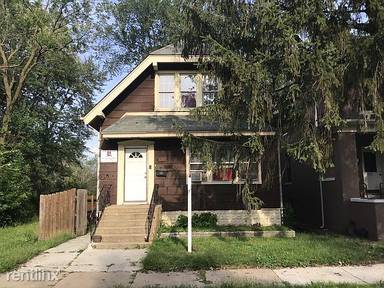 Main picture of 11327 S Harvard Ave