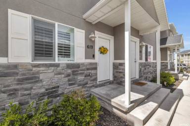 Main picture of 619 Shay Ln