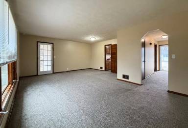 Main picture of 638 Spencer Ave