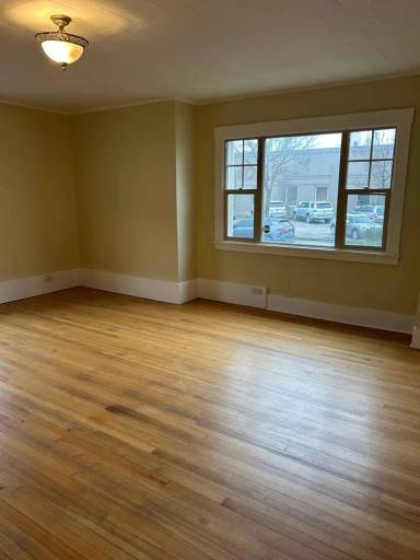 Main picture of 38 N Oakdale Ave