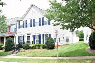 Main picture of 8220 Bridgegate Dr