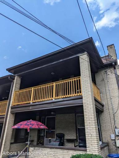 Main picture of 22 Kenwood Ave