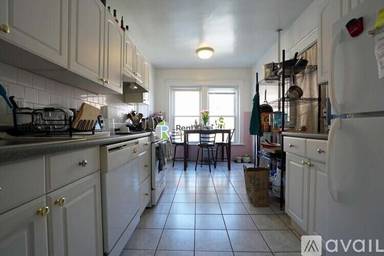 Main picture of 19 Vinal St