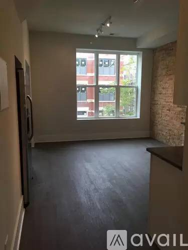 Main picture of 1641 W 21st St