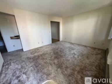 Main picture of 323 NE C St