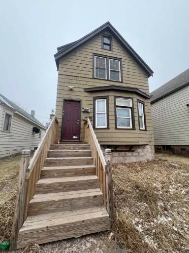Main picture of 3227 Chestnut St
