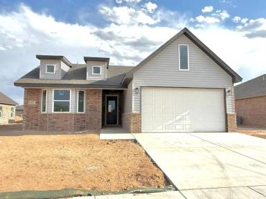 Main picture of 317 Cowboy Ln