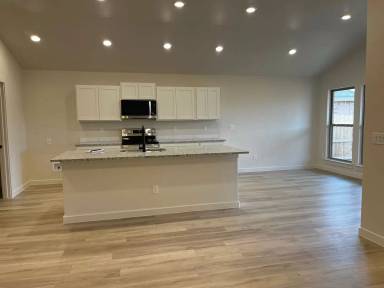Main picture of 2028 Cottonwood Ave