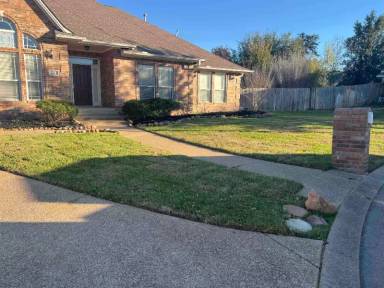 Main picture of 3213 Greta Ct
