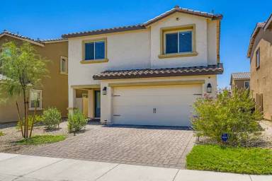 Main picture of 1585 Desert Path Ave