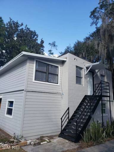 Main picture of 805 N Eustis St
