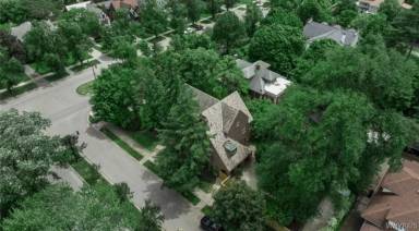 Main picture of 320 Lincoln Pkwy