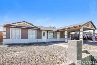 Main picture of 5228 W Palm Ln