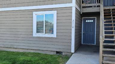 Main picture of 2046 NE Elk St
