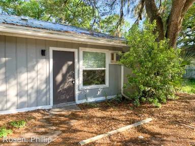 Main picture of 1817 NE 17th Way