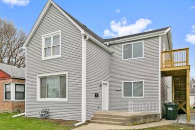 Main picture of 9305 S Homan Ave