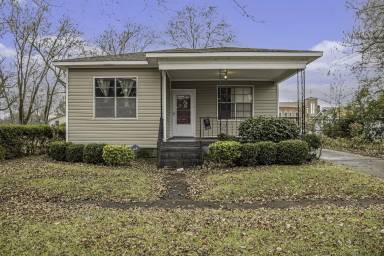 Main picture of 1126 Escambia St