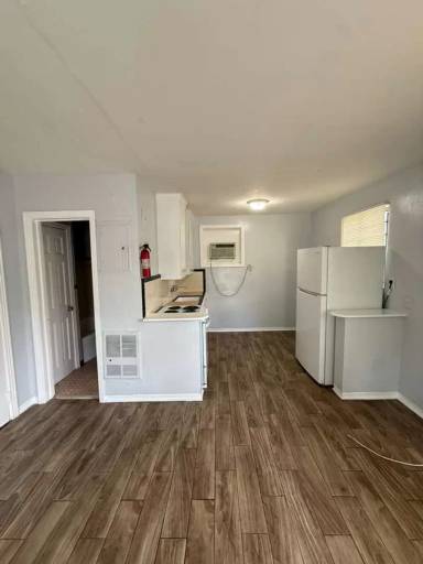 Main picture of 234 W 22nd St