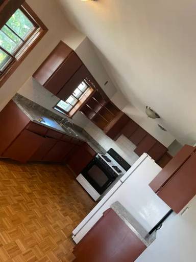 Main picture of 1135 Linden Ave