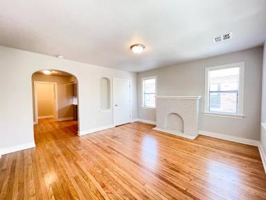 Main picture of 835 East Dr