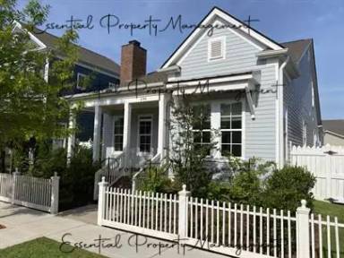 Main picture of 106 Bur Oak Dr