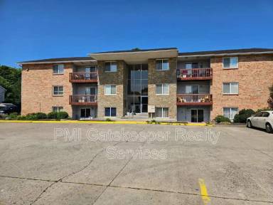 Main picture of 5385 Camelot Dr