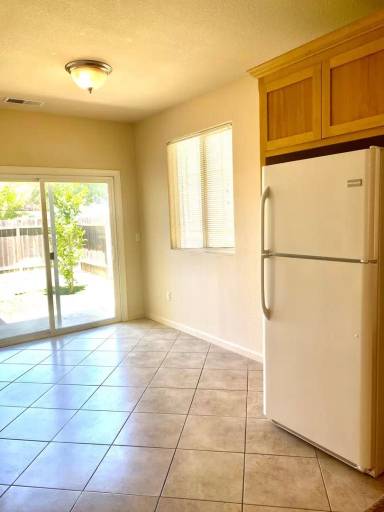 Main picture of 2319 Glacier Pl