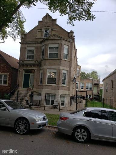 Main picture of 2343 S Trumbull Ave