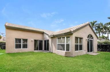 Main picture of 211 NW 187th Ave