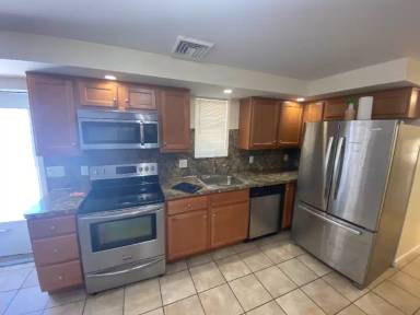 Main picture of 303 Butler St