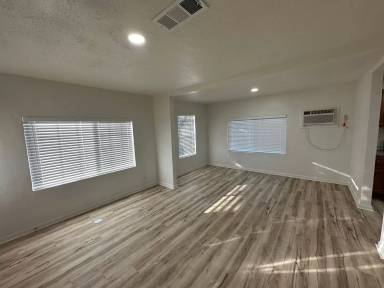 Main picture of 3401 21st Ave