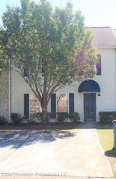 Main picture of 1305 Hillsboro Ln