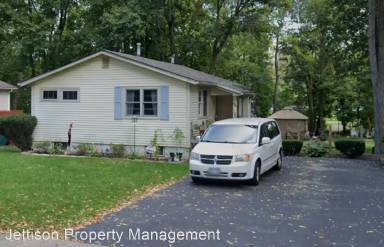 Main picture of 98 South St