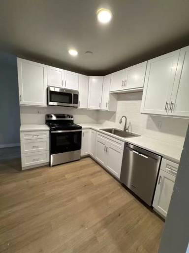 Main picture of 227 S 6th St