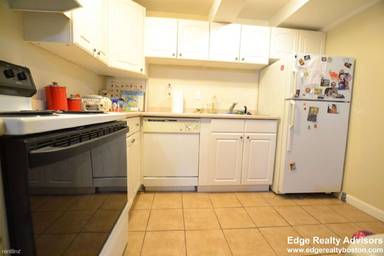 Main picture of 26 Adams St